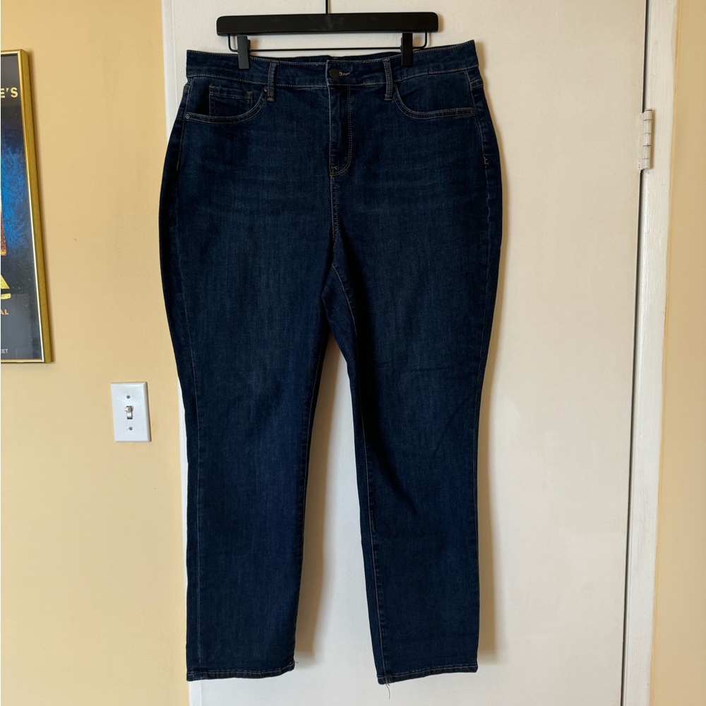 💕HP💕 NYDJ Girlfriend Jeans - size 16 - EUC
